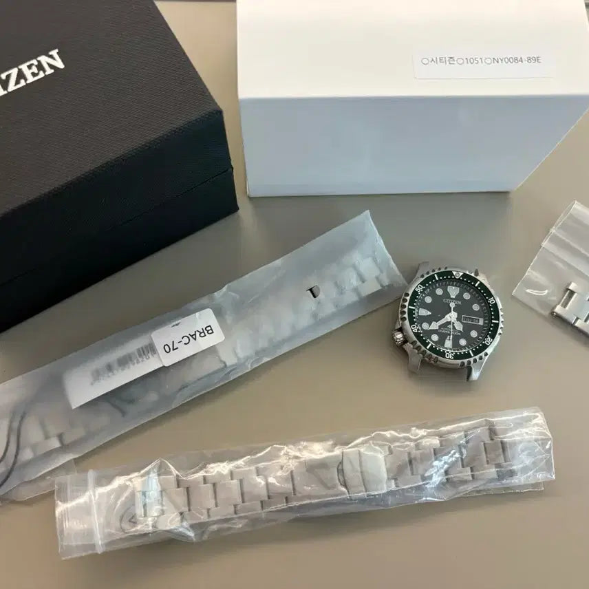 [BUNJANG] Citizen Starbucks Fugu &amp; Long Island Oyster Bracelet / 시티즌 스벅 복어 + 롱아일랜드 브슬
