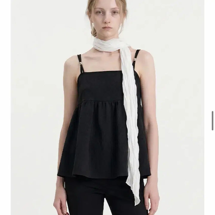 [BUNJANG] Lookast Aria Flower Sleeveless Blouse / [룩캐스트] (새제품/택포함) 아리아 플라워 슬리브리스 블라우스