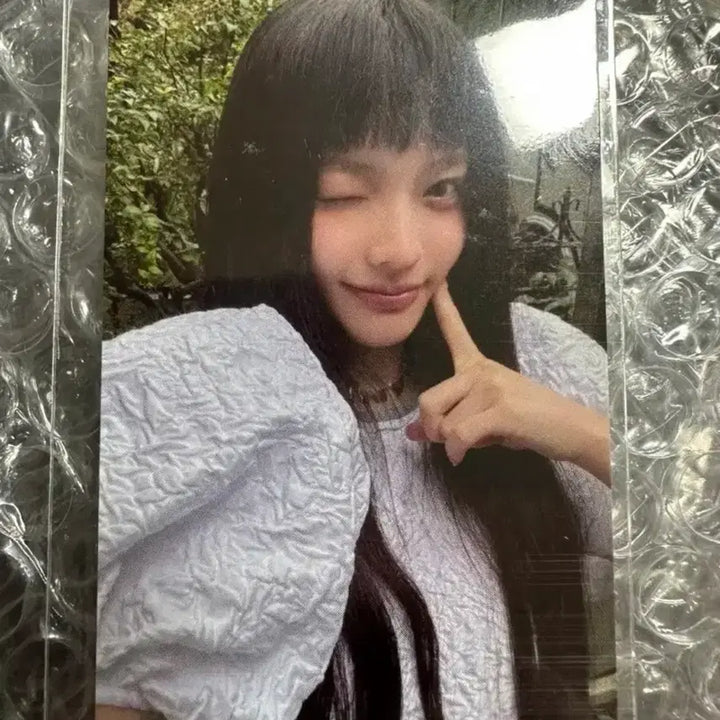 [BUNJANG] ILLIT Weverse Shop Showcase Lucky Draw POB Iroha Photocard / 아일릿 위버스샵 쇼케이스 럭드 특전 이로하 포카 양도