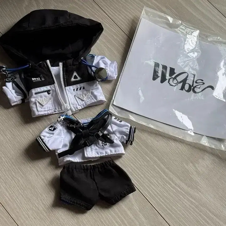 [BUNJANG] 10cm Doll Clothes Special Agent Outfit (Excludes Goggles) / 10cm 인형옷 우블 특수요원 팝니다(고글x)
