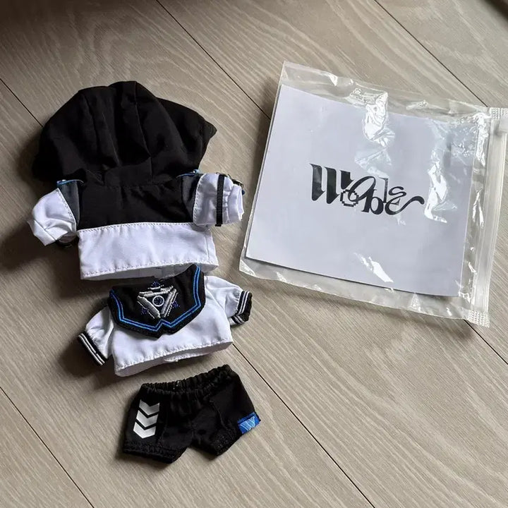 [BUNJANG] 10cm Doll Clothes Special Agent Outfit (Excludes Goggles) / 10cm 인형옷 우블 특수요원 팝니다(고글x)