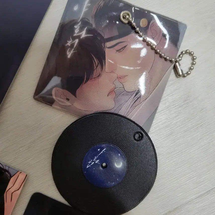 [BUNJANG] Painter of the Night LP Keychain, Postcard, Photocard Set / 야화첩 LP 키링, 엽서, 포카