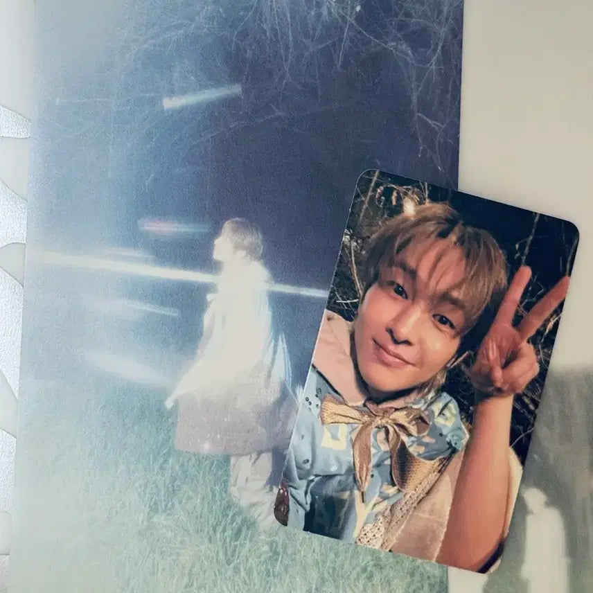 [BUNJANG] SHINee Atmos Photobook Onew Photocard Postcard / 샤이니 애트모스 포토북 버전 온유 포카 엽서