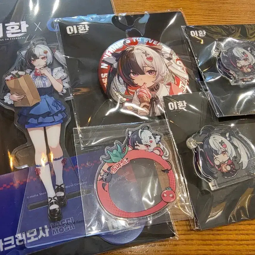 [BUNJANG] Lee Hwan Lacrimosa GS25 Exclusive Goods Set / 이환 라크리모사 GS25 한정 굿즈 세트