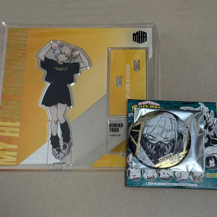 [BUNJANG] My Hero Academia Himiko Toga Baseyard Acrylic Stand &amp; Can Badge Set / 나의히어로아카데미아 히로아카 토가 히미코 베이스야드 아크릴스탠드 캔뱃지