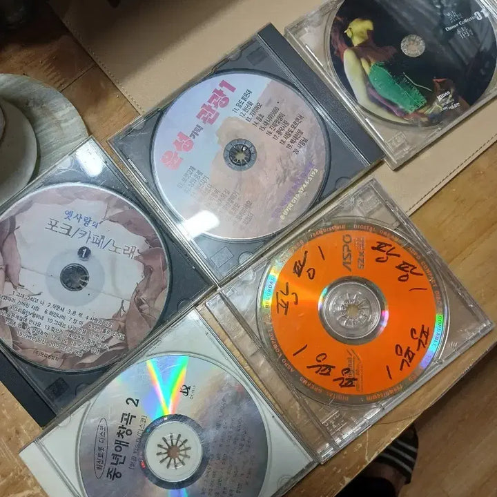 [BUNJANG] Mid-Aged Love Songs, Gwangju Bus Terminal Tour, Old Love Folk/Cafe/Songs CD Set (5 Discs) / 음반 CD 5장 세트 팝니다. (중년애창곡, 운성기지 관광, 옛사랑의 포