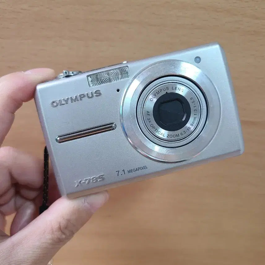[BUNJANG] Olympus X-785 Vintage Digital Camera / 올림푸스 X-785 빈티지 디카 판매합니다