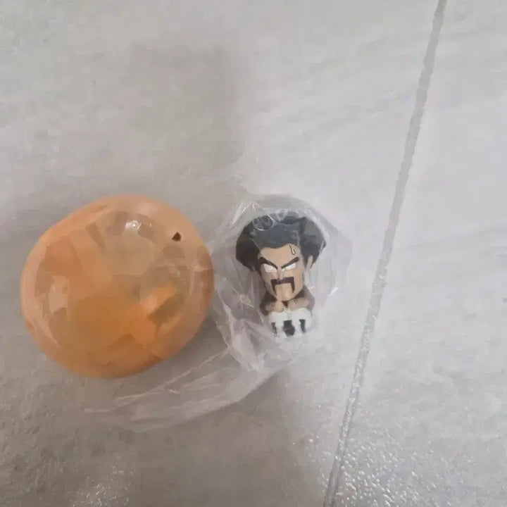 [BUNJANG] Dragon Ball Machiboke Mr. Satan Figure (New) / 드래곤볼 마치보케 미스터사탄(새상품)