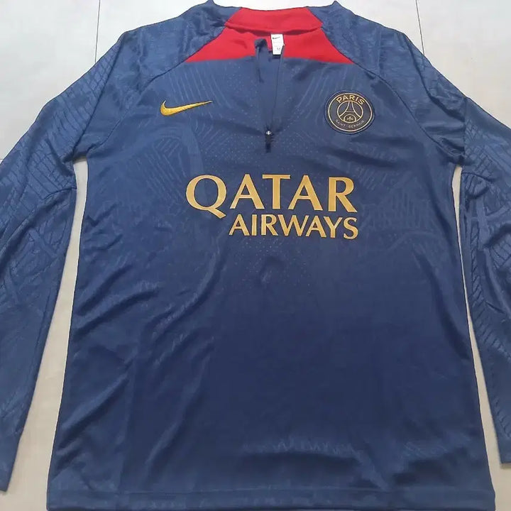 [BUNJANG] Paris Saint-Germain 22/23 Training Top - Size M / 22/23 파리 생제르맹 트레이닝 탑