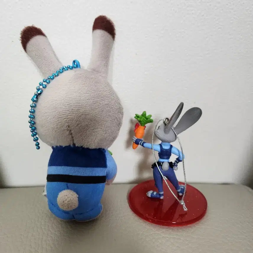 [BUNJANG] Judy Figure &amp; Keyring Bundle / 주디 피규어, 키링 일괄 택포)1.8만원에 팝니다