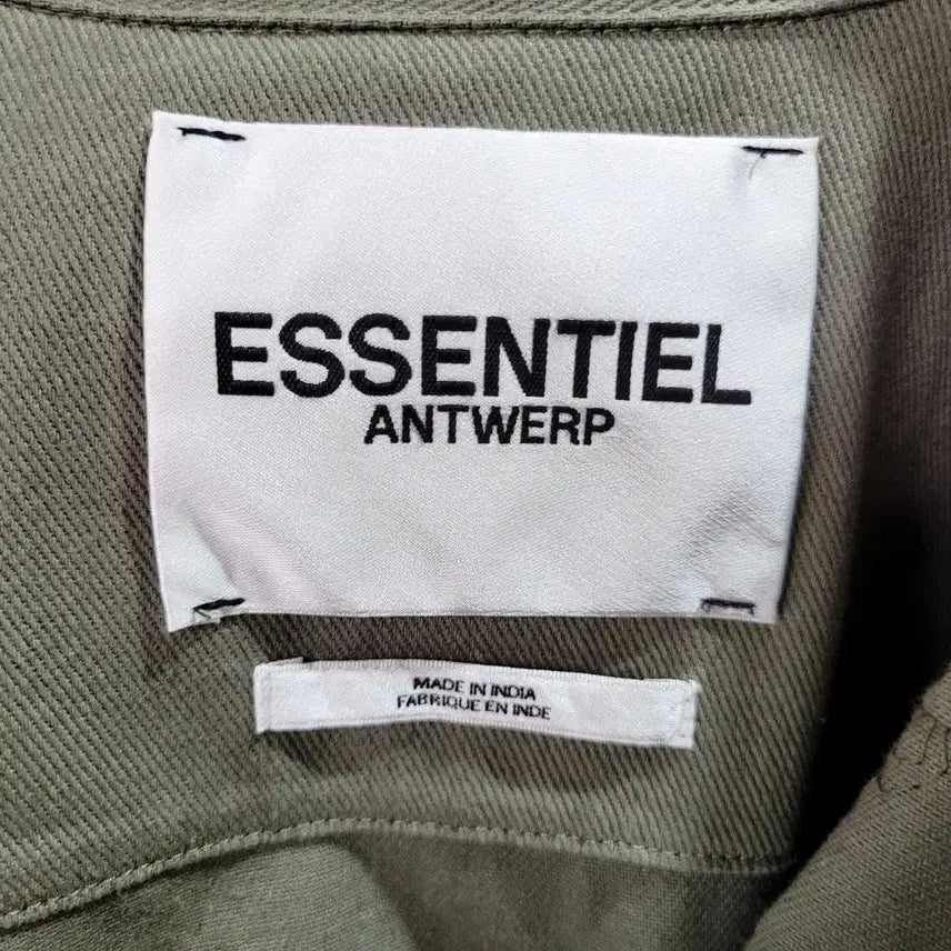[BUNJANG] Essentiel Antwerp Khaki Flower Embroidery Shirt / 에센셜 앤트워프 카키 플라워 자수 셔츠