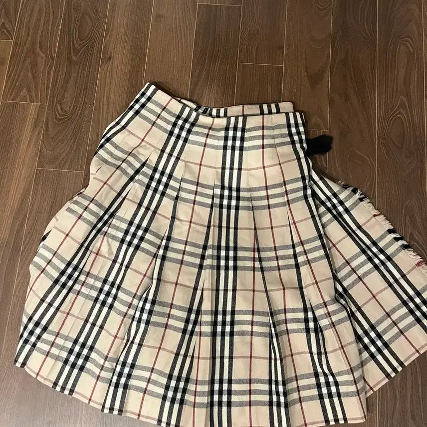 [BUNJANG] Burberry Vintage Skirt / 버버리 빈티지 스커트 정품