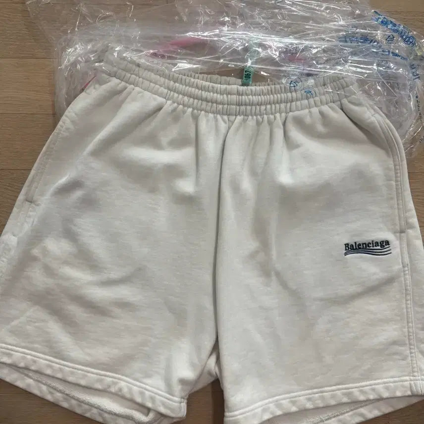 [BUNJANG] Balenciaga Wave Logo Shorts XS / 발렌시아가 웨이브로고 쇼츠
