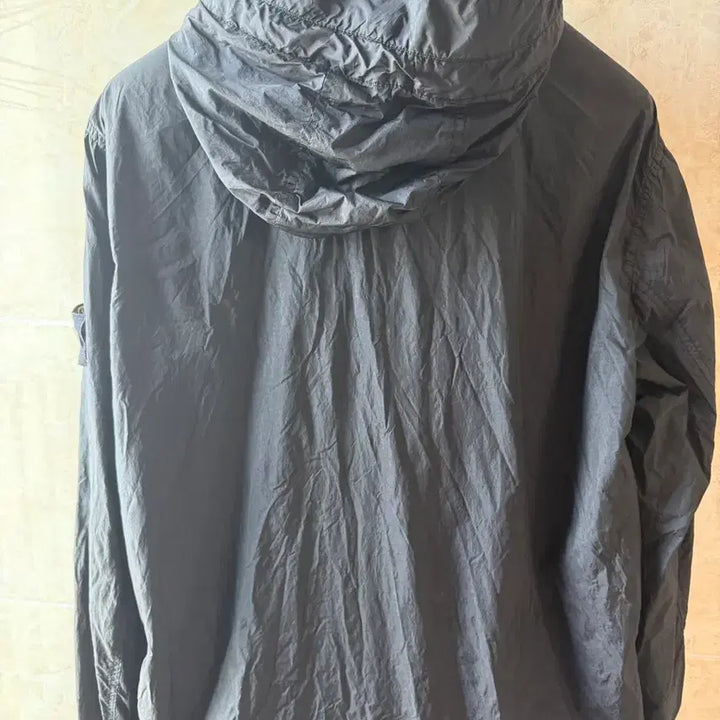 [BUNJANG] Stone Island Crinkle Down Nylon Hooded Jacket Black XL / 스톤아일랜드 크링클랩스 나일론 바람막이 블랙 XL