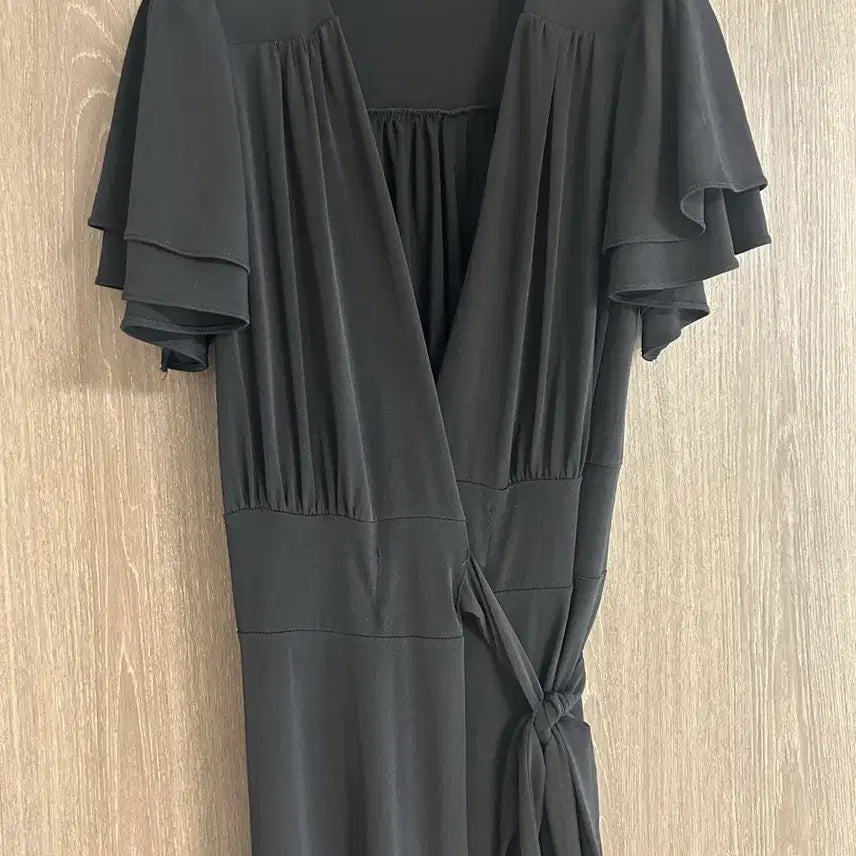 [BUNJANG] Frill Wrap Long Dress - Black, One Size / 프릴 랩 롱원피스 블랙 프리사이즈