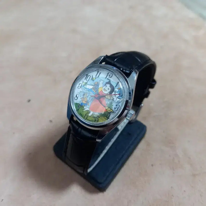 [BUNJANG] Heidi Vintage Mechanical Wrist Watch / 하이디 빈티지 만화 캐릭터 빈티지 손목 시계(기계식)