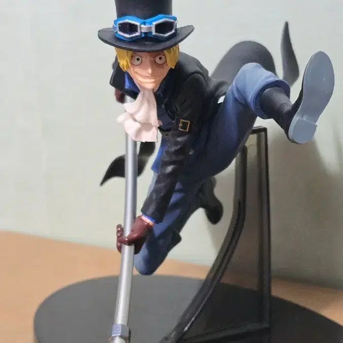 [BUNJANG] One Piece Sabo BWFC Figure / 하자x박스o) 원피스 사보 BWFC 피규어