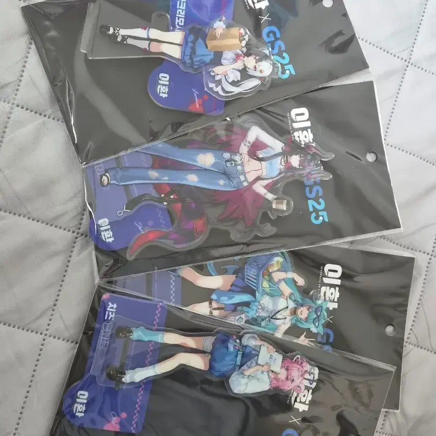 [SOLD OUT] 이환 GS25 아크릴 스탠드 4종 일괄 + 장패드 + 한정 부채