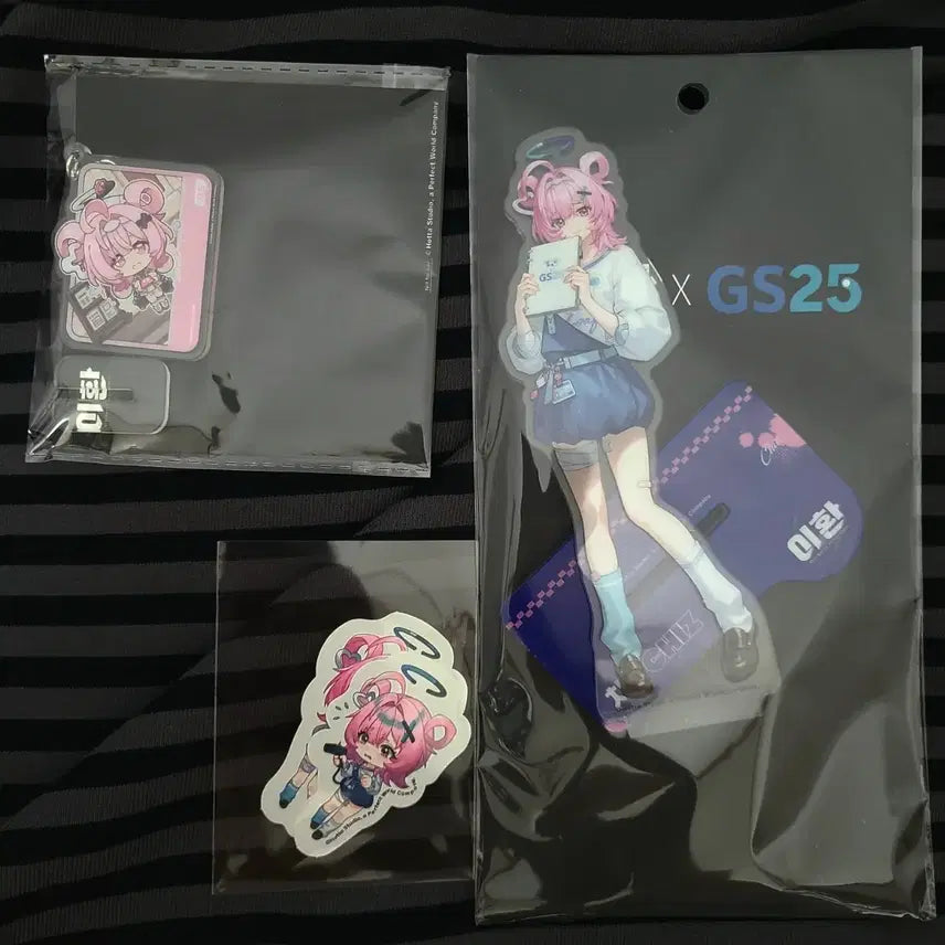 [BUNJANG] Lee Hwan GS25 Cheese Acrylic Stand + Sticker Set + Keyring / 이환 gs25 치즈 아크릴 스탠드 + 스티커 2종 + 키링