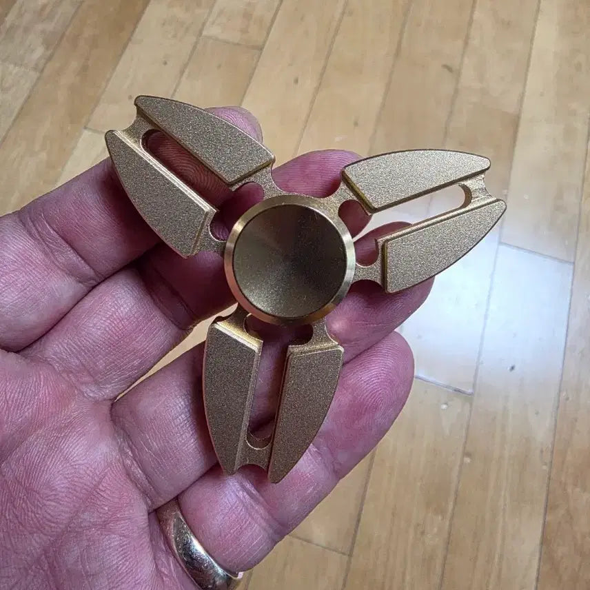 [BUNJANG] Gold Fidget Spinner / 골드 피젯스피너 팝니다.