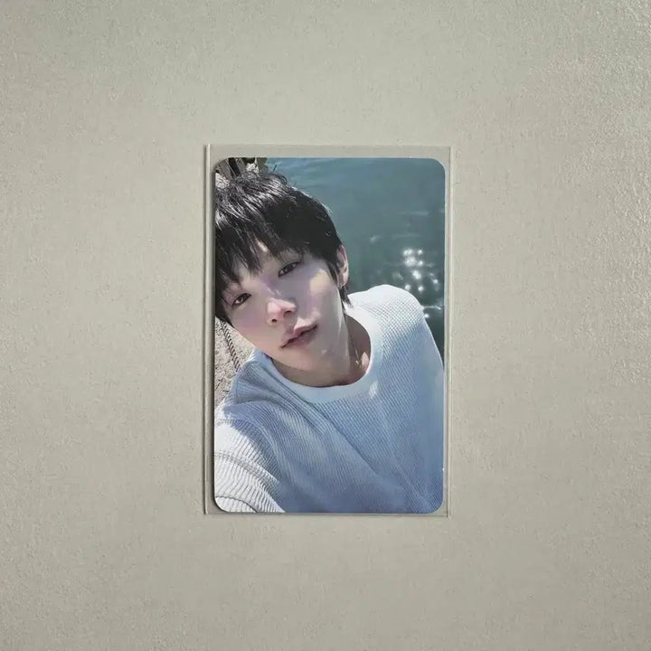 [BUNJANG] RIIZE D.Y.D Mini 2nd Album Photobook Version B Photocard (Shotaro) / 라이즈 dyd 미니 2집 포토북 B버전 포카 (쇼타로)