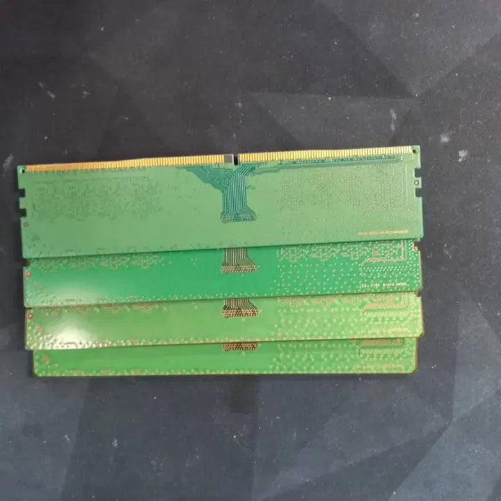 [BUNJANG] Samsung DDR4 PC4-2666V 8GB RAM Module / 삼성 DDR4 PC4-2666V 8GB 램 팝니다.
