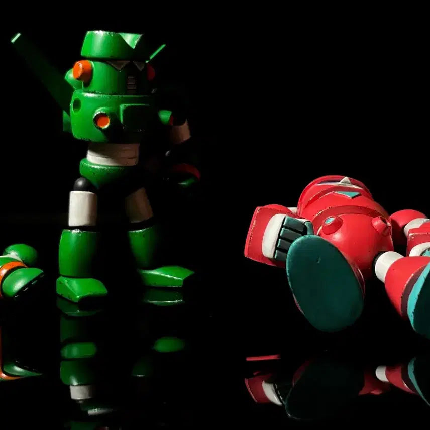 [BUNJANG] Rare Crayon Shin-chan Kkachi &amp; Red Kkachi Robot Resin Figure / 짱구는 못말려 칸탐&amp;레드 칸탐 로봇 레진 피규어