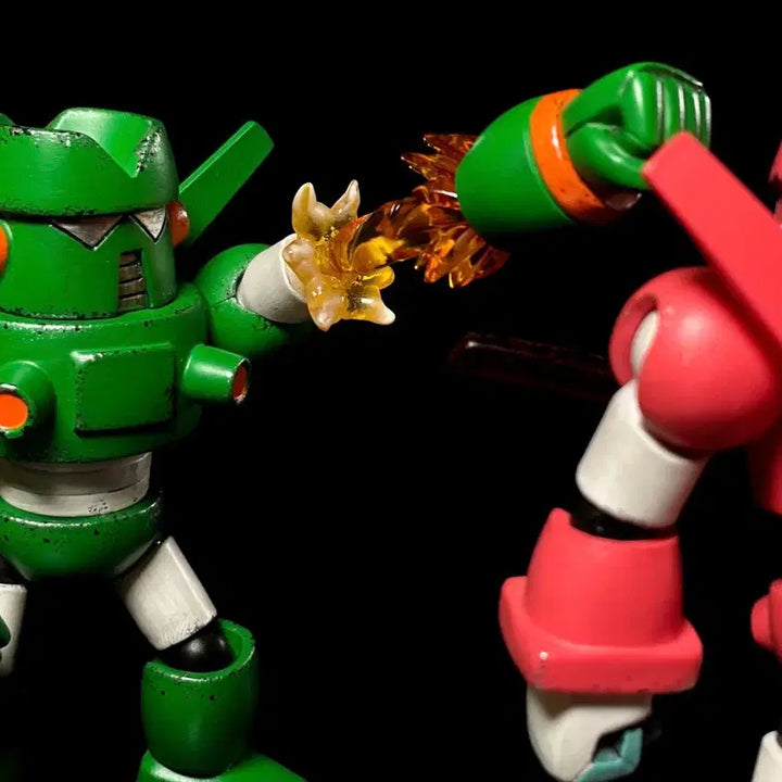 [BUNJANG] Rare Crayon Shin-chan Kkachi &amp; Red Kkachi Robot Resin Figure / 짱구는 못말려 칸탐&amp;레드 칸탐 로봇 레진 피규어