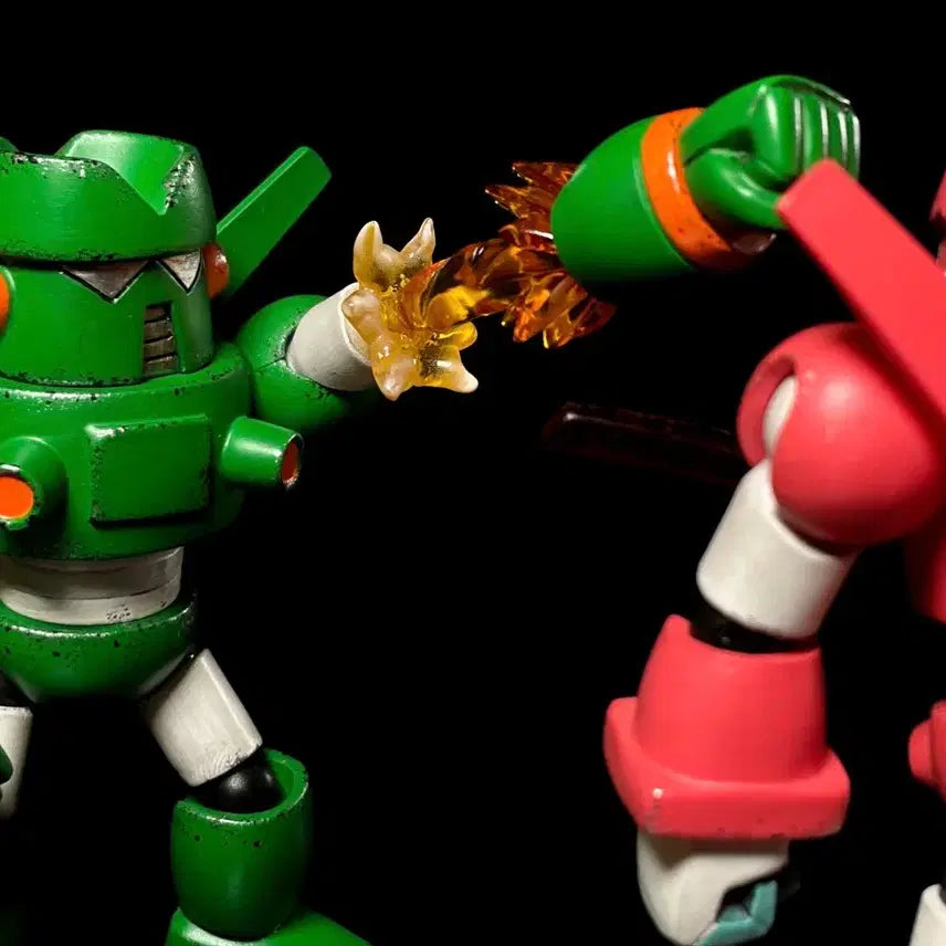 [BUNJANG] Rare Crayon Shin-chan Kkachi &amp; Red Kkachi Robot Resin Figure / 짱구는 못말려 칸탐&amp;레드 칸탐 로봇 레진 피규어
