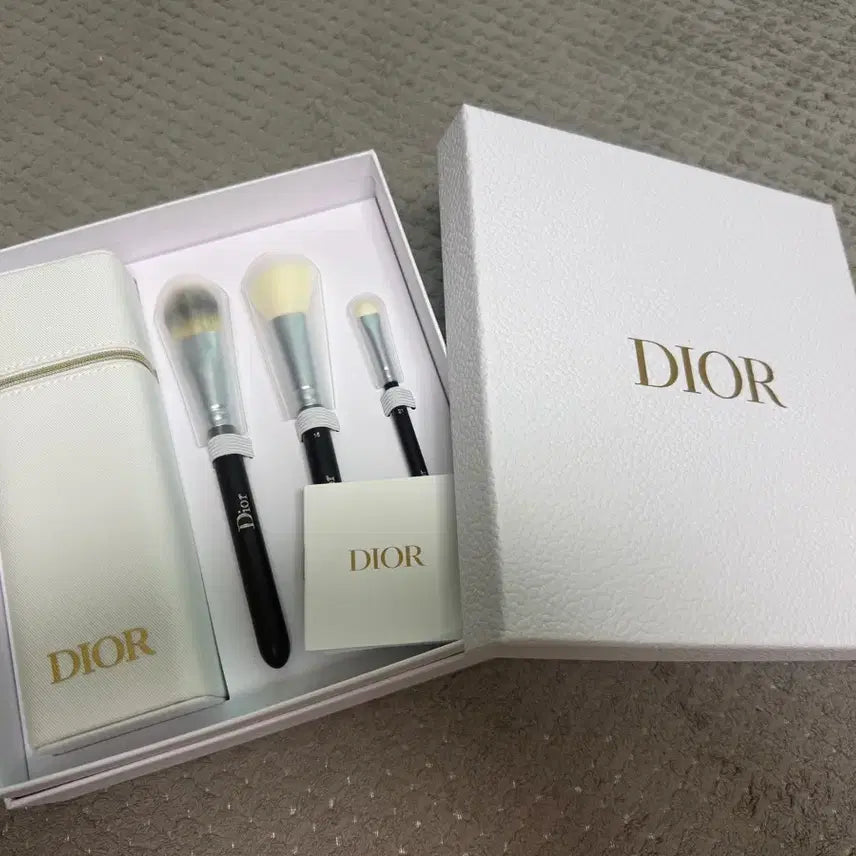 [BUNJANG] Dior Backstage Makeup Brush Set / 디올 메이크업 브러쉬 세트