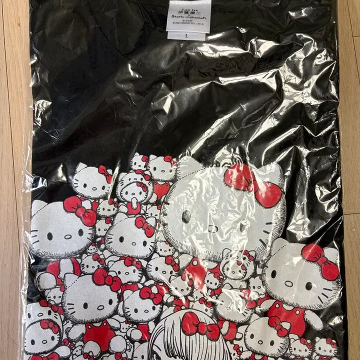 [BUNJANG] Junji Ito x Sanrio Collaboration Tomie T-Shirt Black / (새상품) 이토준지 산리오 티셔츠 블랙