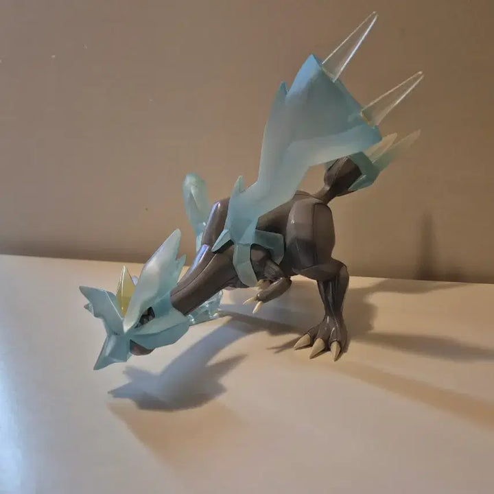 [BUNJANG] Pokemon Scale World DCG Kyurem Resin Figure / 포켓몬 스케일월드) DCG 큐레무 레진 피규어 판매