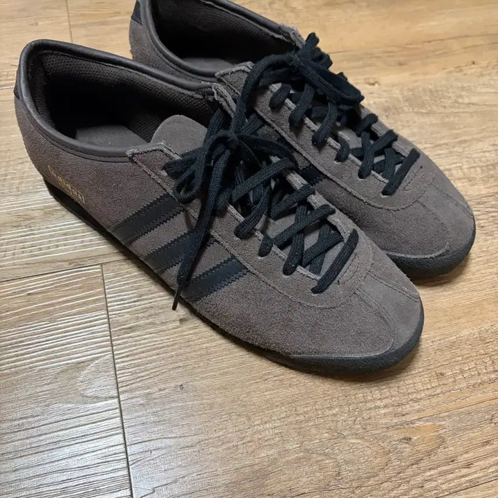 [BUNJANG] Adidas Italia Dark Brown Sneakers Size 280 / 아디다스 이탈리아 다크브라운 280