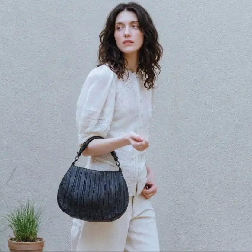 [BUNJANG] Henry Beguelin Pleated Leather Hobo Shoulder Bag - Made in Italy / 정품] 헨리베이글린 플리츠 레더 호보백(이탈리아 장인 수제백)