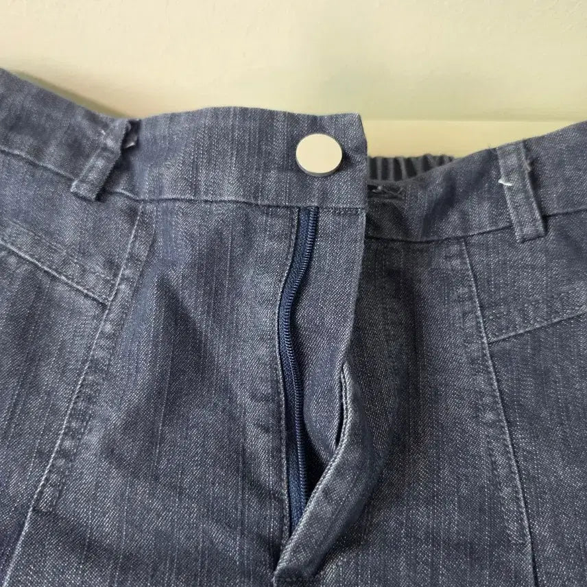 [SOLD OUT] 청 데님 플레어 미디스커트