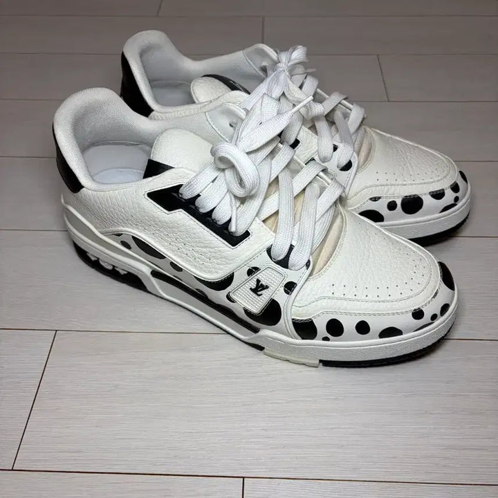 [BUNJANG] Louis Vuitton Yayoi Kusama Trainer Sneakers / 루이비통  쿠사마야요이 트레이너 스니커즈 신발