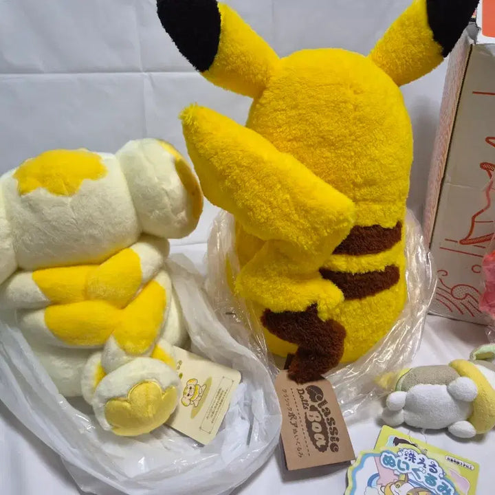 [BUNJANG] Pokemon 2026 Sparkling Magikarp Box (Male Magikarp Bag) / 포켓몬 2026 반짝반짝 잉어킹 박스 ( 수컷 잉어킹 가방 )