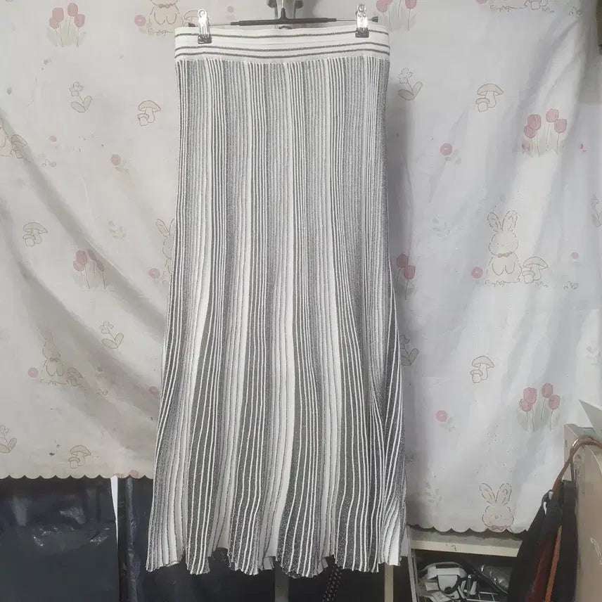 [BUNJANG] Bernice Knit Pleated Skirt Silver / 베르니스     니트  주름 치마