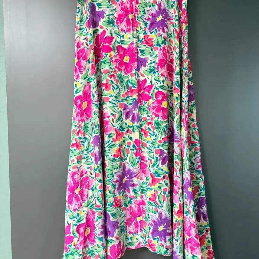 [BUNJANG] 100% Silk Floral Flare A-Line Skirt / 실크 100% 플로랄 플레어 스커트 29인치