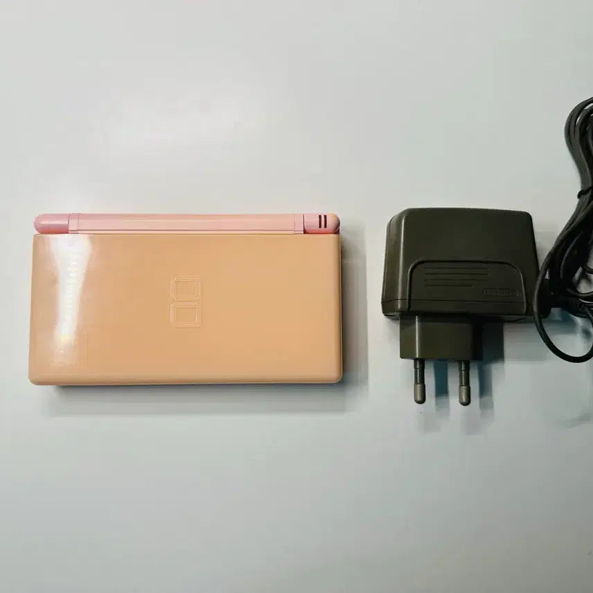 [BUNJANG] Nintendo DS Lite DSL Noble Pink (Japan Import) with Official Charger / 닌텐도 DS Lite DSL 노블 핑크 일판 + 정품충전기 판매(3DS)