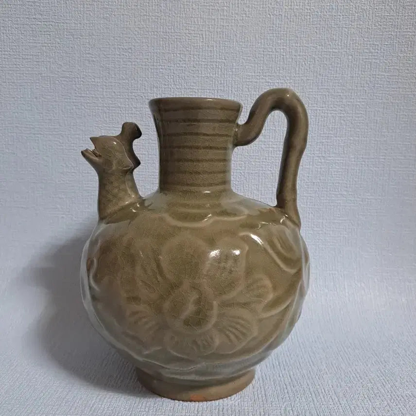 [BUNJANG] Chinese Celadon Vase with Floral and Relief Designs / 중국도자기 / 인테리어 장식품
