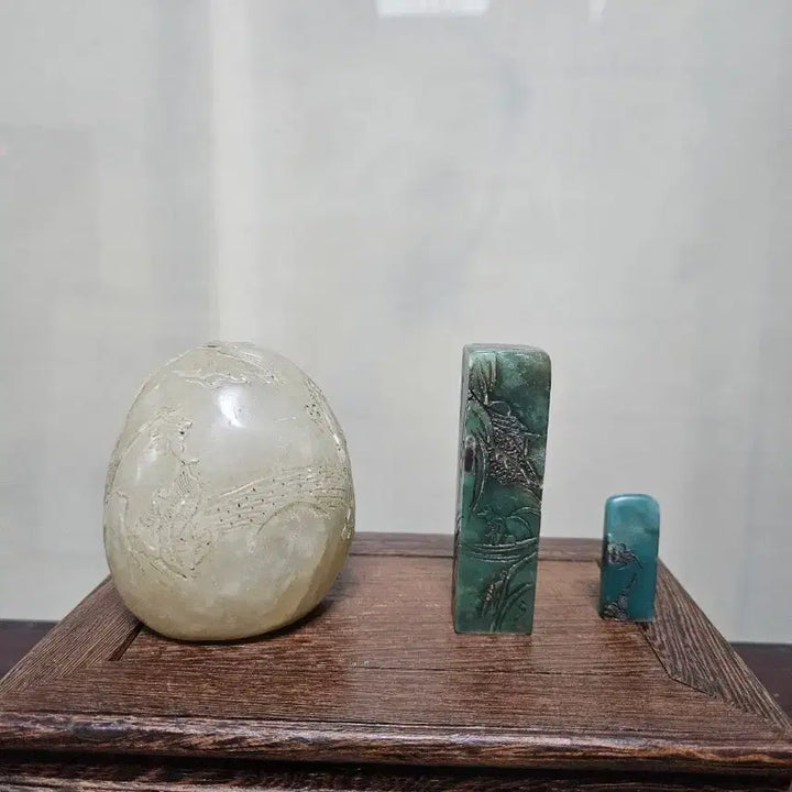 [BUNJANG] Jade Seal (Okdojang) and 2 Celadon Stone Seals / 옥도장외2점