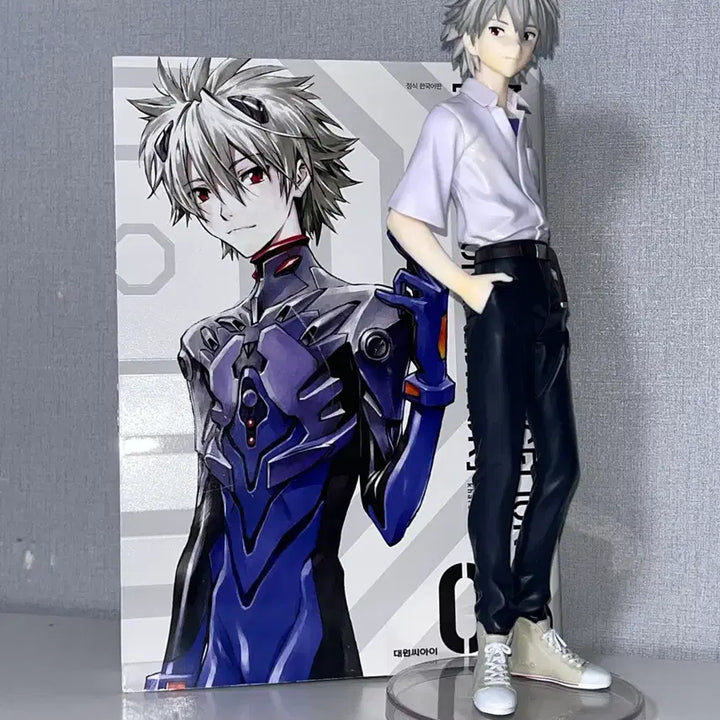 [BUNJANG] Ichiban Kuji Nagisa Kaworu Figure D Prize &amp; Neon Genesis Evangelion Vol. 6 / 카오루 제일복권 이치방 쿠지 d상 피규어 + 에반게리온 6권
