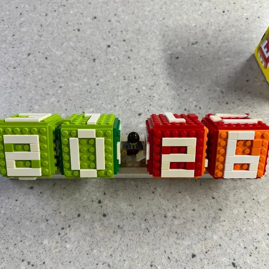 [BUNJANG] LEGO 40172 Brick Calendar / 레고 40172 브릭 캘린더 판매합니다