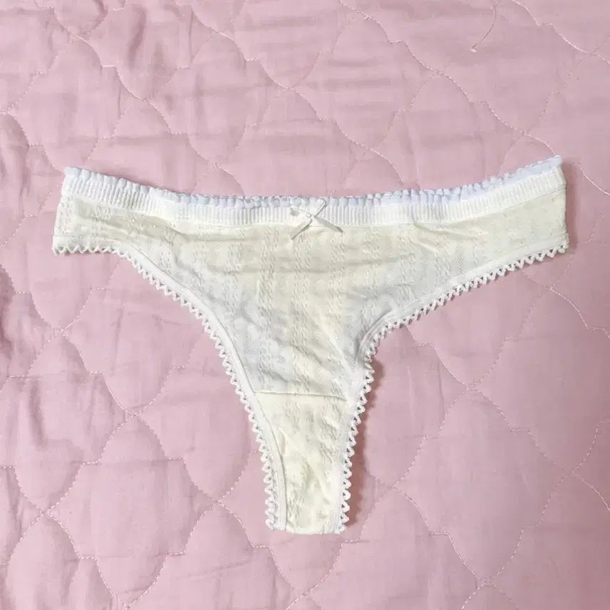 [BUNJANG] Yellow Lace Punch Detail G-String / (지퍼백 밀봉) 티팬티
