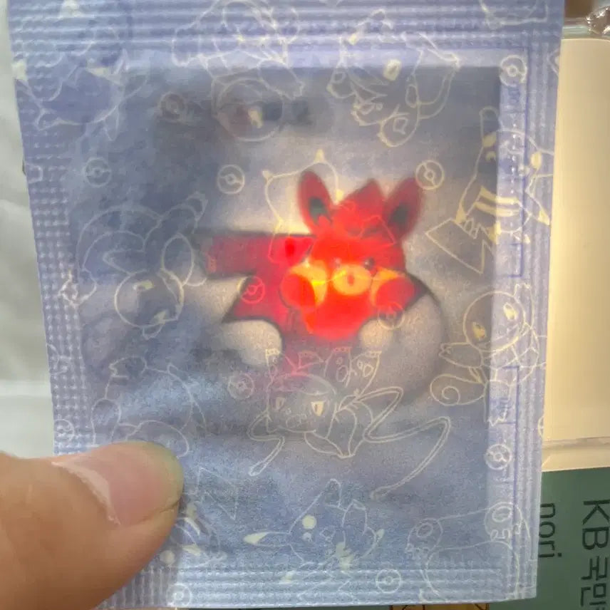 [SOLD OUT] 빠모 30주년 띠부씰