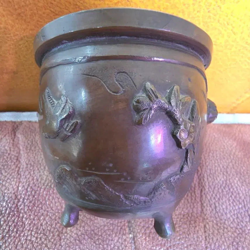 [BUNJANG] Miniature Celadon Brazier with Embossed Patterns / 미니  안방차 화로.양각문양