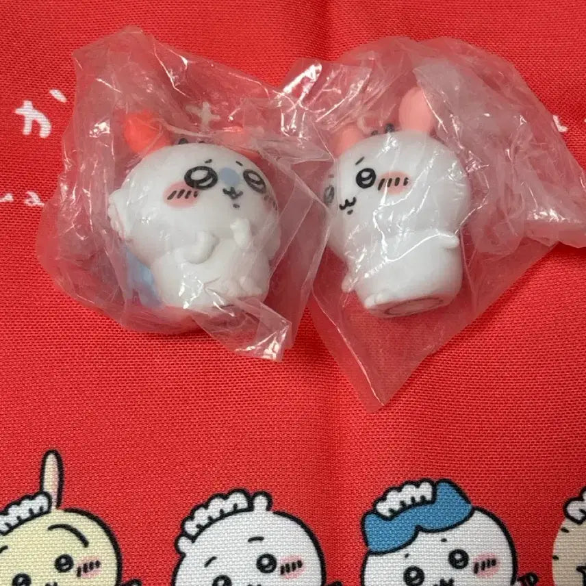 [BUNJANG] Chiikawa Momonga Crab Figure Set (2 Pieces) / 치이카와 모몽가 꽃게 피규어 2개 세트