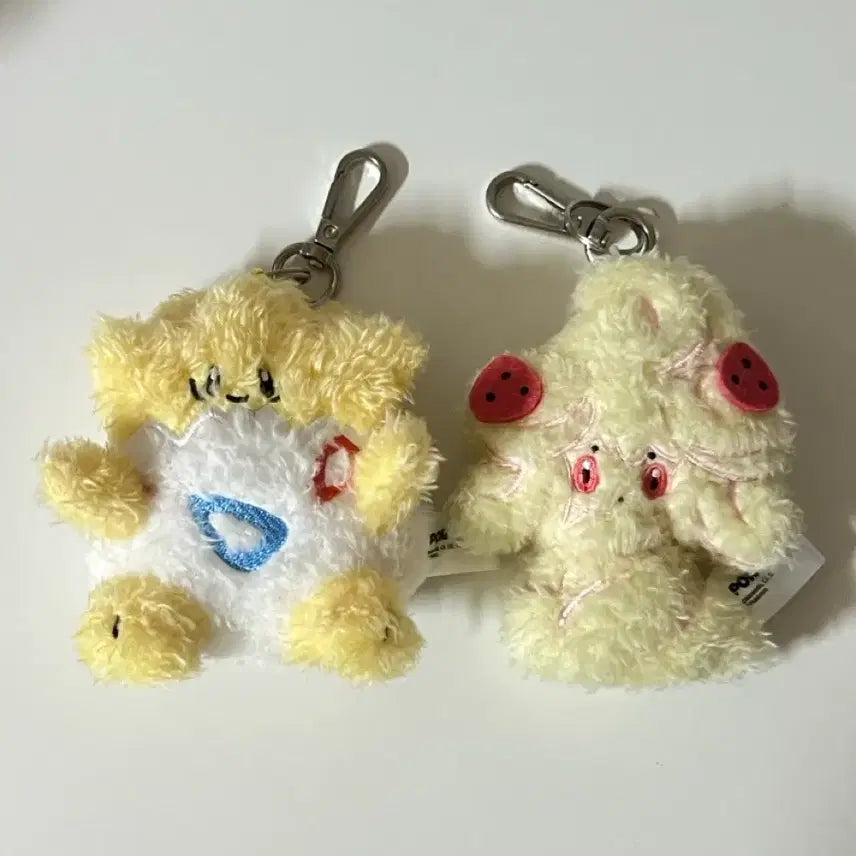 [BUNJANG] Pokemon Togepi Fluffy Mascot Keychain / 포켓몬스터 토게피 마휘핑 인형 납작 마스코트 키링