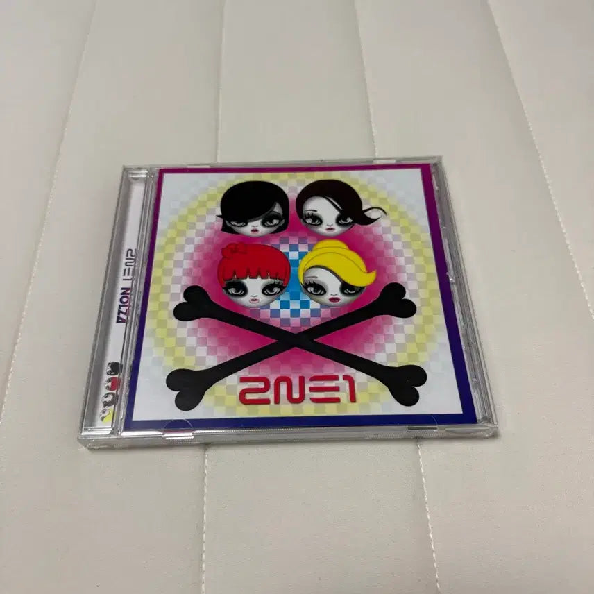 [SOLD OUT] 2ne1 미니2집 일본판